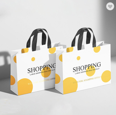 Bon prix Pantone Blanc Glossy Laminé Sacs de papier Merci Goodie Sacs pour les affaires en ligne