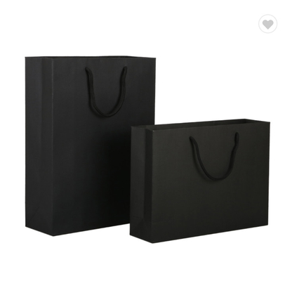 Bon prix ODM Matte Lamination Sac en papier Emballage Logo personnalisé Sac de magasinage noir en ligne